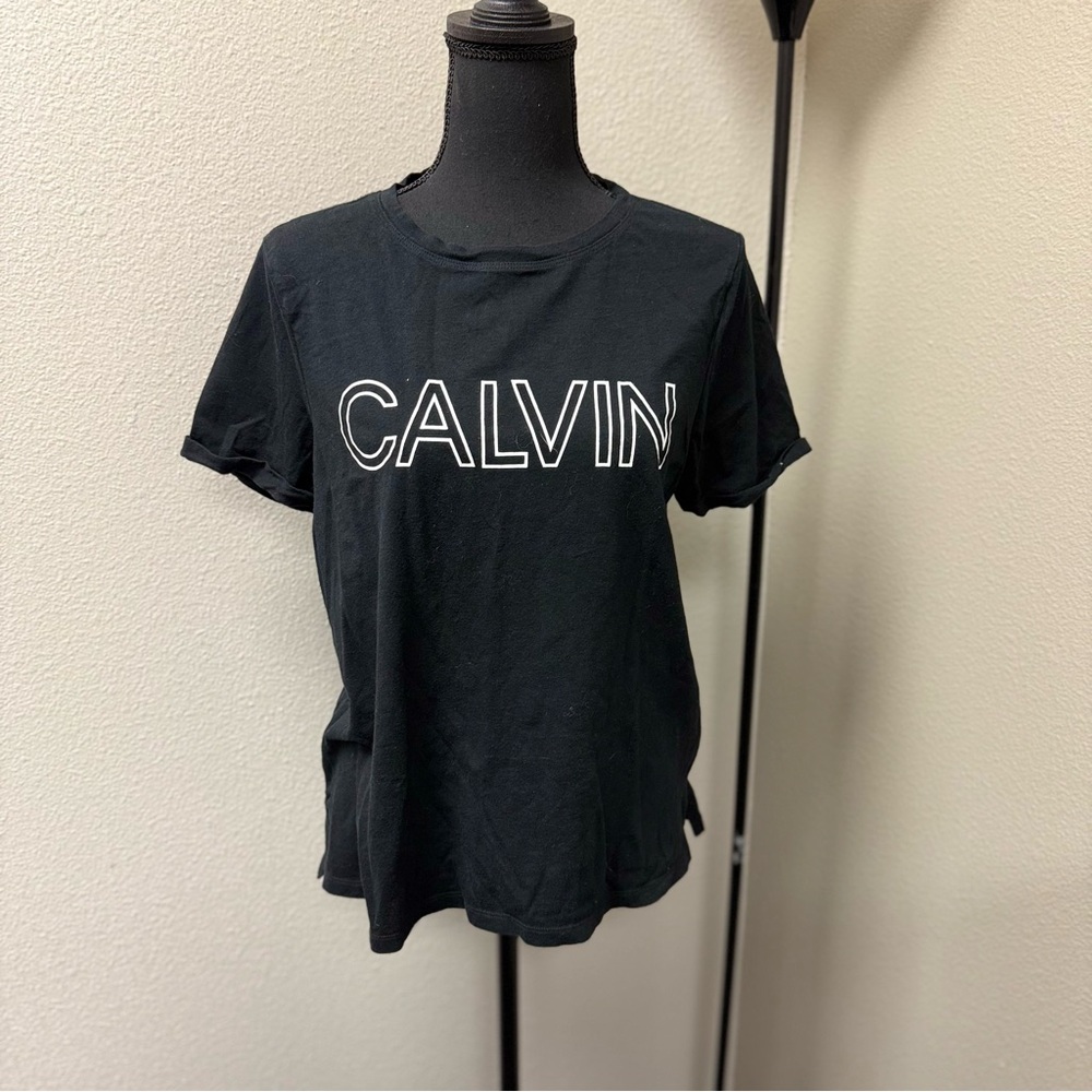 Calvin Klein Women's Black T-Shirt. Large